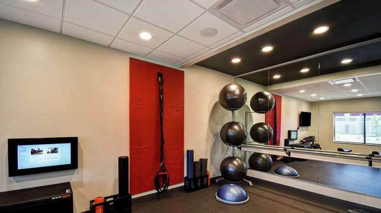 Tru by Hilton Fort Wayne Health