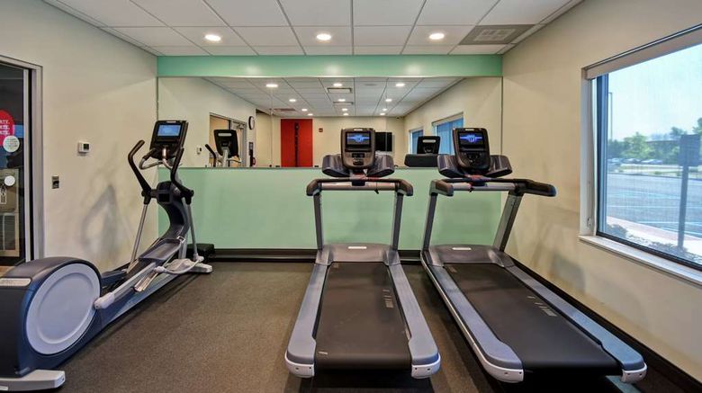 <b>Tru by Hilton Fort Wayne Health</b>. Images powered by <a href="https://iceportal.shijigroup.com/" title="IcePortal" target="_blank">IcePortal</a>.