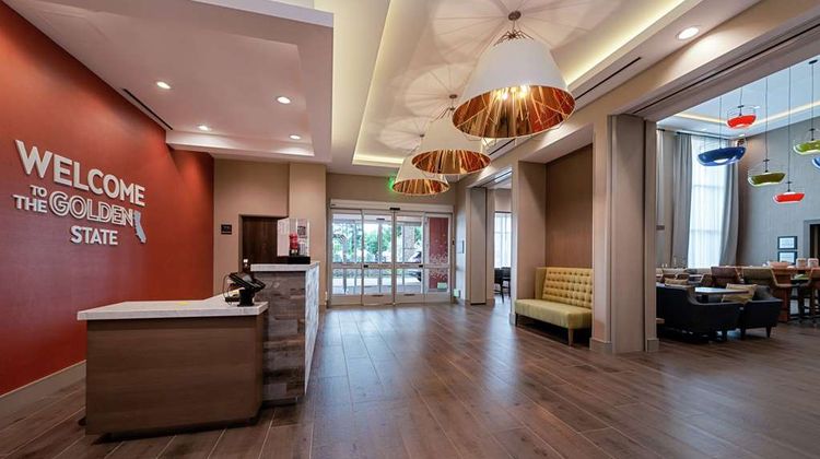 Hampton Inn & Suites Buena Park Lobby