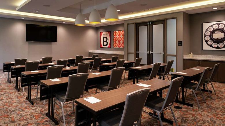 <b>Hampton Inn & Suites Buena Park Meeting</b>. Images powered by <a href="https://iceportal.shijigroup.com/" title="IcePortal" target="_blank">IcePortal</a>.
