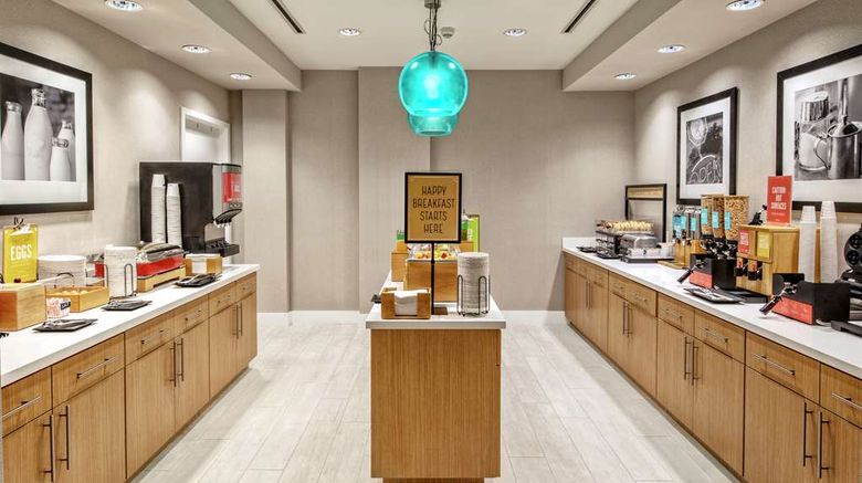 <b>Hotel Continental Miami Beach Restaurant</b>. Images powered by <a href="https://iceportal.shijigroup.com/" title="IcePortal" target="_blank">IcePortal</a>.