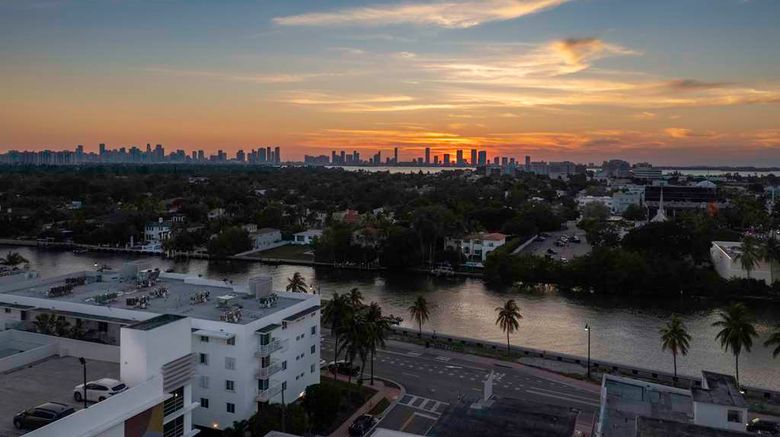 <b>Hotel Continental Miami Beach Exterior</b>. Images powered by <a href="https://iceportal.shijigroup.com/" title="IcePortal" target="_blank">IcePortal</a>.