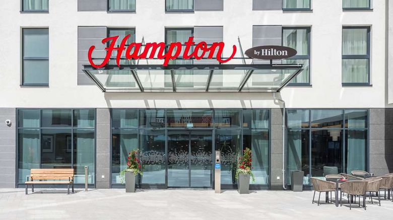 <b>Hampton by Hilton Munich City West Exterior</b>. Images powered by <a href="https://iceportal.shijigroup.com/" title="IcePortal" target="_blank">IcePortal</a>.