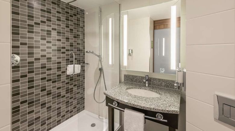 <b>Hampton by Hilton Munich City West Room</b>. Images powered by <a href="https://iceportal.shijigroup.com/" title="IcePortal" target="_blank">IcePortal</a>.