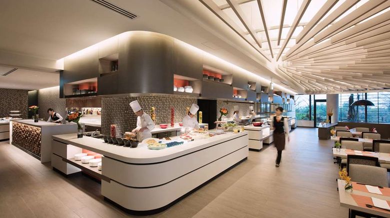 <b>Hilton Club The Bay Forest Odawara Restaurant</b>. Images powered by <a href="https://iceportal.shijigroup.com/" title="IcePortal" target="_blank">IcePortal</a>.