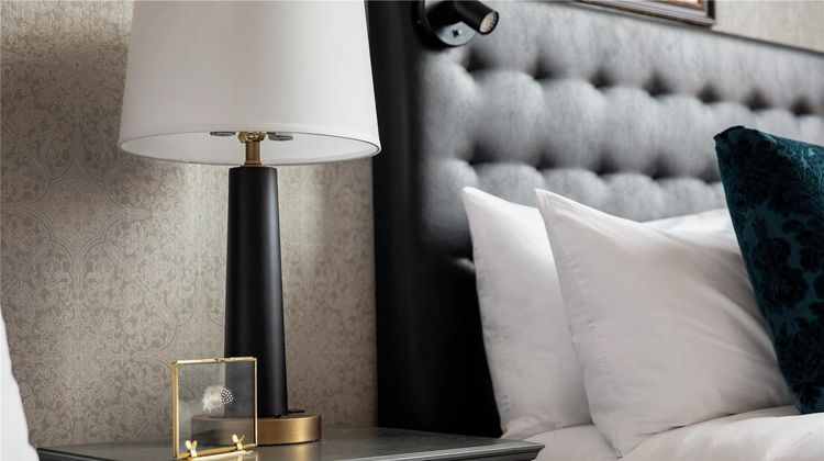 Foundry Hotel Asheville, Curio Coll Room