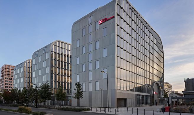 Hilton Garden Inn Bordeaux Centre Exterior