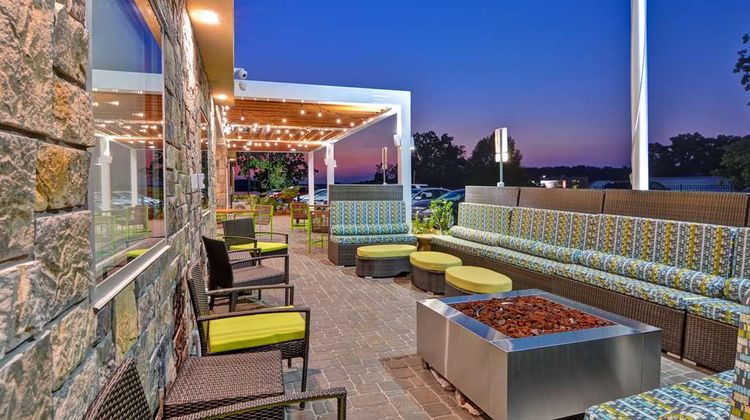 Home2 Suites by Hilton Hot Springs Exterior