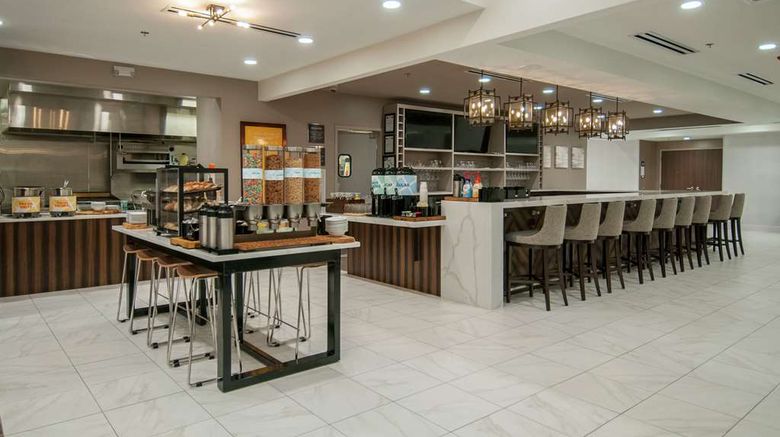 <b>Hilton Garden Inn Jackson/Clinton Restaurant</b>. Images powered by <a href="https://iceportal.shijigroup.com/" title="IcePortal" target="_blank">IcePortal</a>.