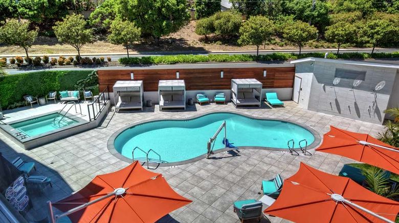 <b>Hampton Inn Vallejo Pool</b>. Images powered by <a href="https://iceportal.shijigroup.com/" title="IcePortal" target="_blank">IcePortal</a>.