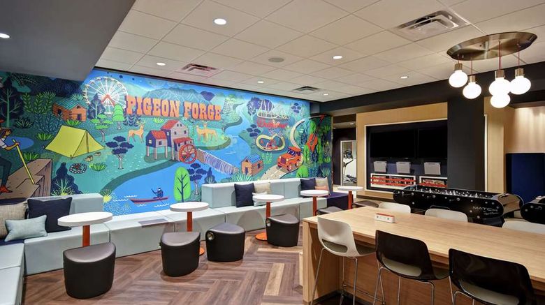 <b>Tru by Hilton Pigeon Forge Lobby</b>. Images powered by <a href="https://iceportal.shijigroup.com/" title="IcePortal" target="_blank">IcePortal</a>.