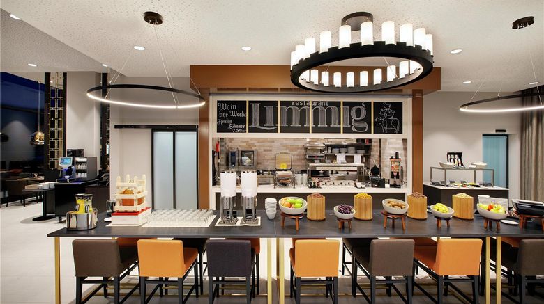 <b>Hilton Garden Inn Zurich Limmattal Restaurant</b>. Images powered by <a href="https://iceportal.shijigroup.com/" title="IcePortal" target="_blank">IcePortal</a>.