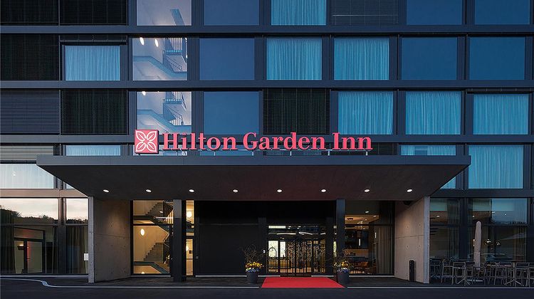 Hilton Garden Inn Zurich Limmattal Exterior