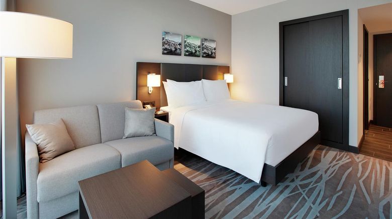 <b>Hilton Garden Inn Zurich Limmattal Room</b>. Images powered by <a href="https://iceportal.shijigroup.com/" title="IcePortal" target="_blank">IcePortal</a>.