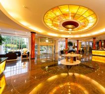 Dorint Herrenkrug Parkhotel Lobby