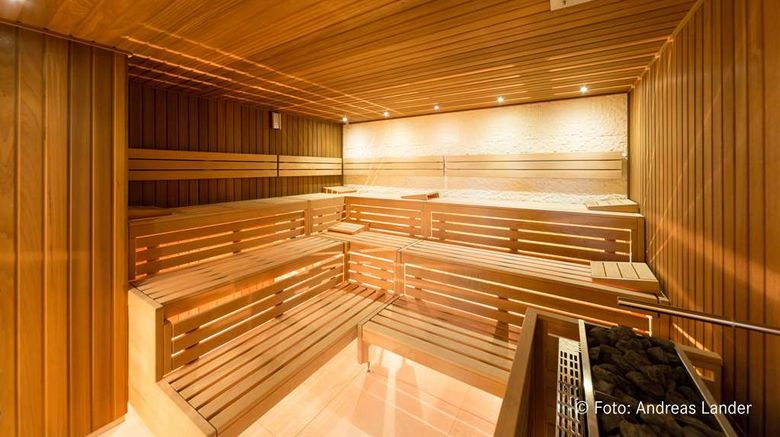 <b>Dorint Herrenkrug Parkhotel Spa</b>. Images powered by <a href="https://iceportal.shijigroup.com/" title="IcePortal" target="_blank">IcePortal</a>.