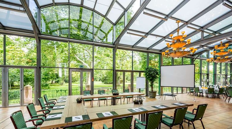 <b>Dorint Herrenkrug Parkhotel Meeting</b>. Images powered by <a href="https://iceportal.shijigroup.com/" title="IcePortal" target="_blank">IcePortal</a>.