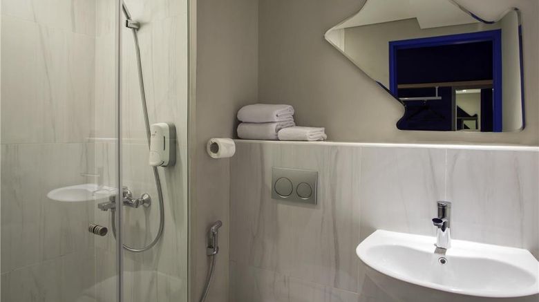 <b>Ibis Budget Surabaya Diponegoro Room</b>. Images powered by <a href="https://iceportal.shijigroup.com/" title="IcePortal" target="_blank">IcePortal</a>.
