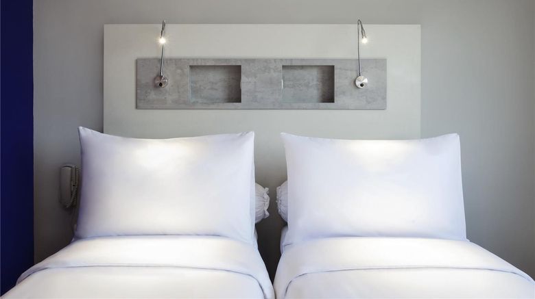 <b>Ibis Budget Surabaya Diponegoro Room</b>. Images powered by <a href="https://iceportal.shijigroup.com/" title="IcePortal" target="_blank">IcePortal</a>.