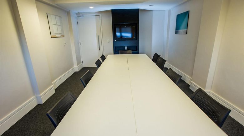 <b>Ibis Styles Parauapebas Meeting</b>. Images powered by <a href="https://iceportal.shijigroup.com/" title="IcePortal" target="_blank">IcePortal</a>.