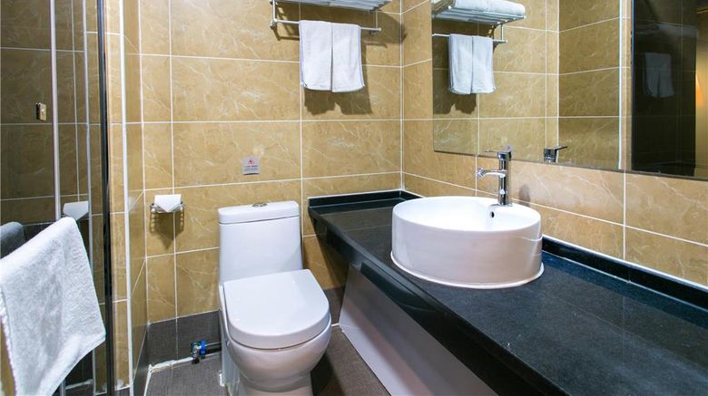 <b>Ibis Xi'an Lintong Huaqing Hot Hotel Room</b>. Images powered by <a href="https://iceportal.shijigroup.com/" title="IcePortal" target="_blank">IcePortal</a>.