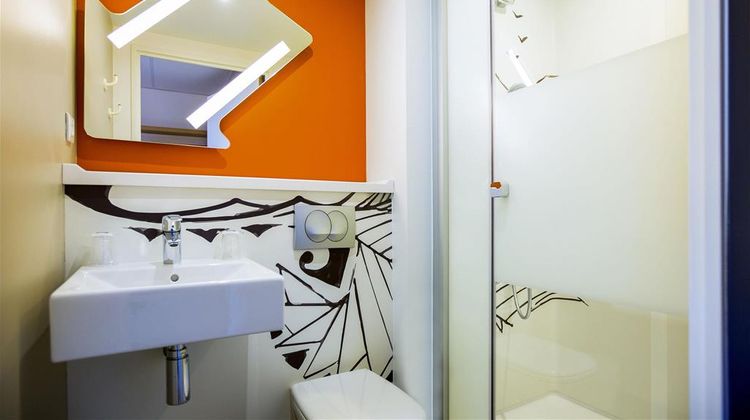 Ibis Budget Dieppe Centre Port Room