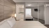 Adina Serviced Apartments James Court Room