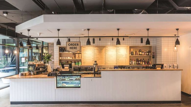 <b>Adina Apartment Hotel Sydney Airport Restaurant</b>. Images powered by <a href="https://iceportal.shijigroup.com/" title="IcePortal" target="_blank">IcePortal</a>.
