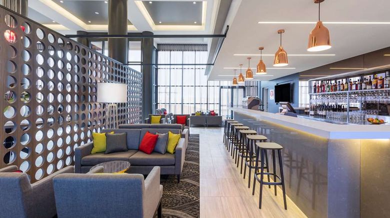 <b>Travelodge Sydney Airport Restaurant</b>. Images powered by <a href="https://iceportal.shijigroup.com/" title="IcePortal" target="_blank">IcePortal</a>.