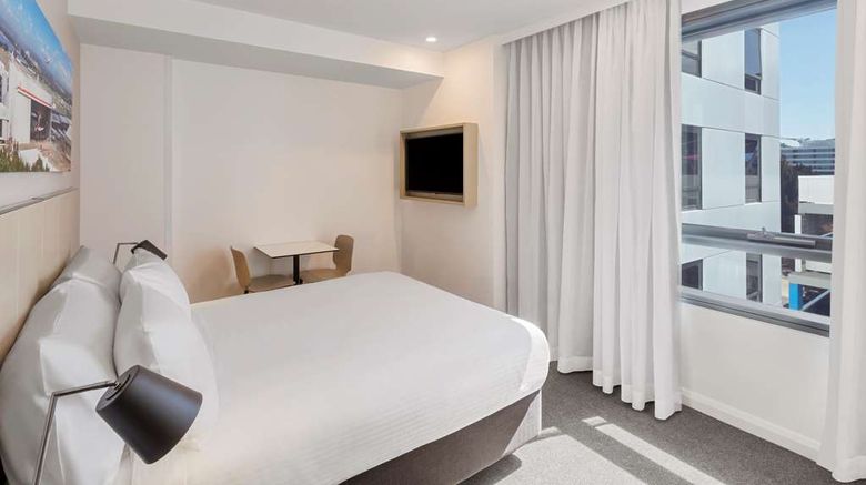 <b>Travelodge Sydney Airport Room</b>. Images powered by <a href="https://iceportal.shijigroup.com/" title="IcePortal" target="_blank">IcePortal</a>.