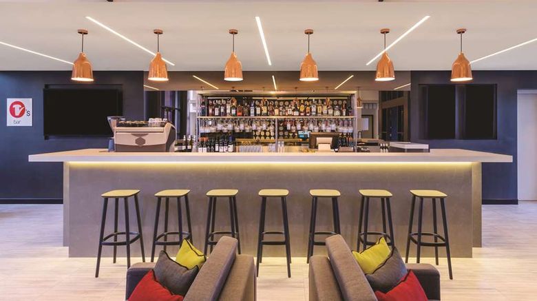 <b>Travelodge Sydney Airport Restaurant</b>. Images powered by <a href="https://iceportal.shijigroup.com/" title="IcePortal" target="_blank">IcePortal</a>.