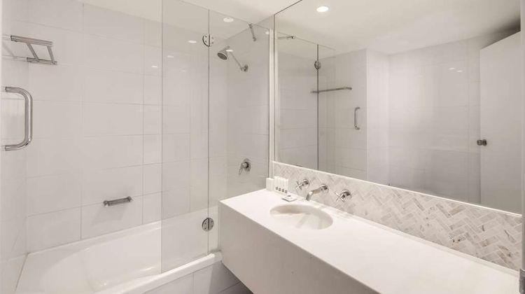 Vibe Hotel Sydney Room