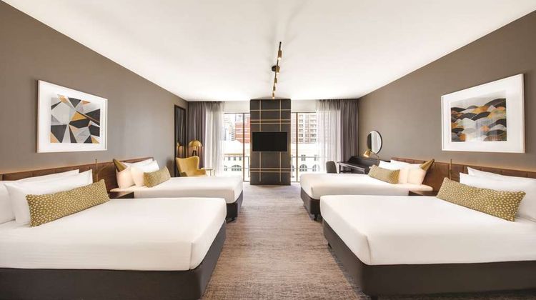 Vibe Hotel Sydney Room