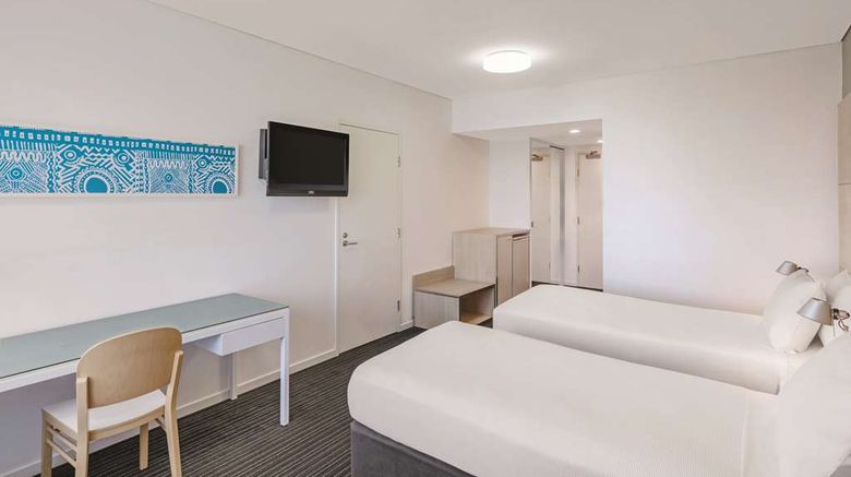 <b>Vibe Hotel Darwin Waterfront Room</b>. Images powered by <a href="https://iceportal.shijigroup.com/" title="IcePortal" target="_blank">IcePortal</a>.