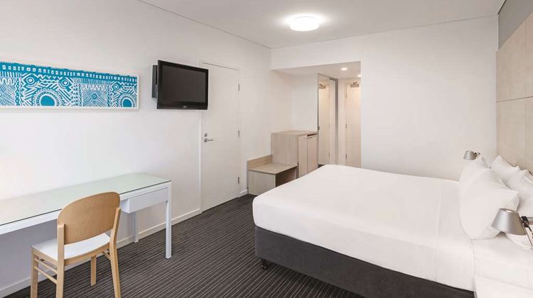 Vibe Hotel Darwin Waterfront Room