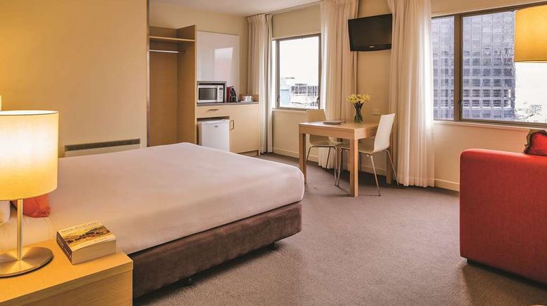 <b>Travelodge Wellington Room</b>. Images powered by <a href="https://iceportal.shijigroup.com/" title="IcePortal" target="_blank">IcePortal</a>.