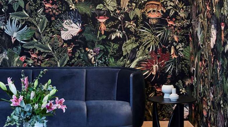 <b>Adina Apartment Hotel on Flinders Street Lobby</b>. Images powered by <a href="https://iceportal.shijigroup.com/" title="IcePortal" target="_blank">IcePortal</a>.