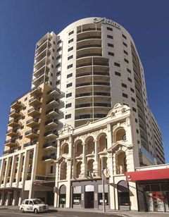 Adina Apartment Hotel Barrack Plaza