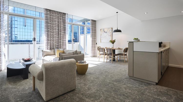 Adina Apartment Hotel Perth Suite