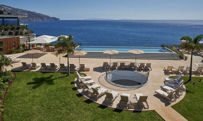 Les Suites at the Cliff Bay Exterior