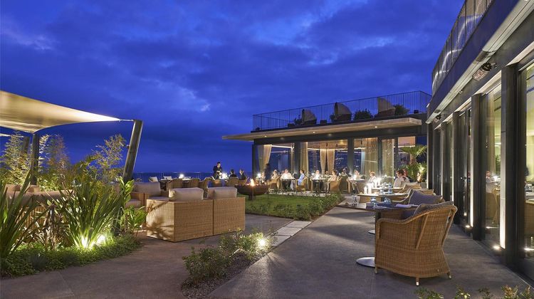 Les Suites at the Cliff Bay Restaurant