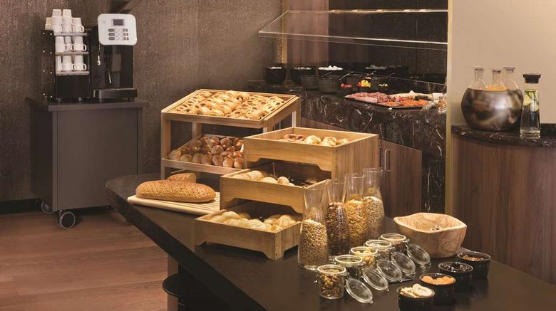 <b>Adina Apartment Hotel Nuremberg Restaurant</b>. Images powered by <a href="https://iceportal.shijigroup.com/" title="IcePortal" target="_blank">IcePortal</a>.