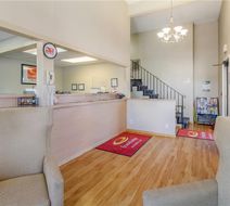 Econo Lodge Alliance Lobby