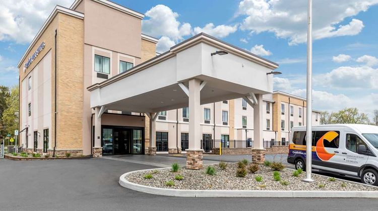 Comfort Inn & Suites Schenectady Exterior