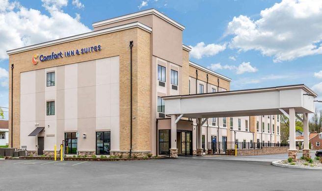 Comfort Inn & Suites Schenectady Exterior