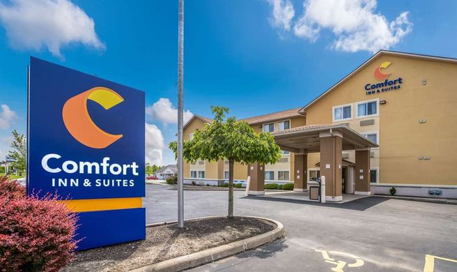 Comfort Inn & Suites of Fairborn Exterior