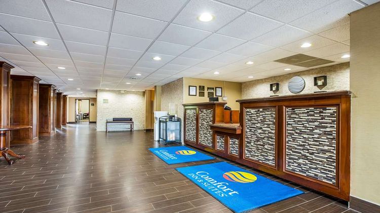 Comfort Inn & Suites of Fairborn Lobby