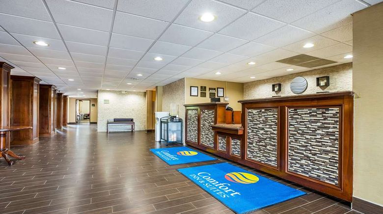 <b>Comfort Inn & Suites of Fairborn Lobby</b>. Images powered by <a href="https://iceportal.shijigroup.com/" title="IcePortal" target="_blank">IcePortal</a>.