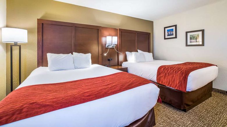 <b>Comfort Inn & Suites of Fairborn Room</b>. Images powered by <a href="https://iceportal.shijigroup.com/" title="IcePortal" target="_blank">IcePortal</a>.