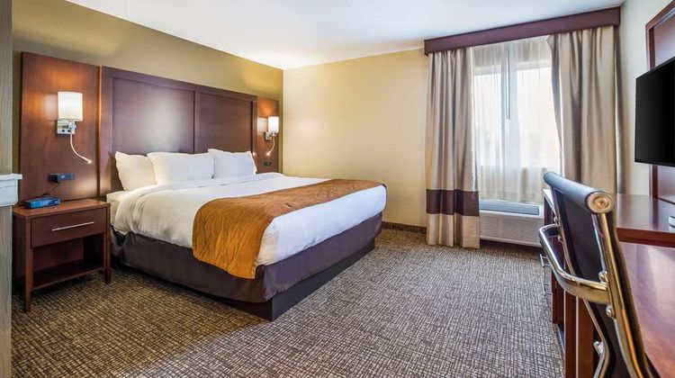 Comfort Inn & Suites of Fairborn Suite